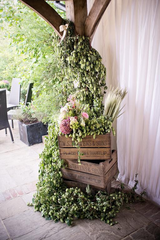 Frasers Egerton  ภายนอก รูปภาพ
